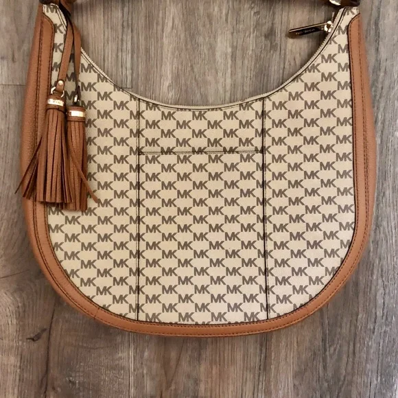 Like New Michael Kors Laryn Tan Coated Canvas Monogrammed Hobo Bag - Picture 3 of 8